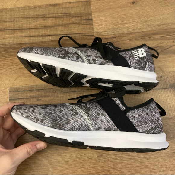 New Balance Women’s Fuel Core Nergize Running Shoes - Picture 3 of 10